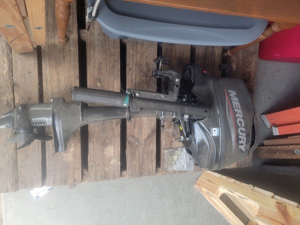 2021 Mercury 2.5 hp outboard motor