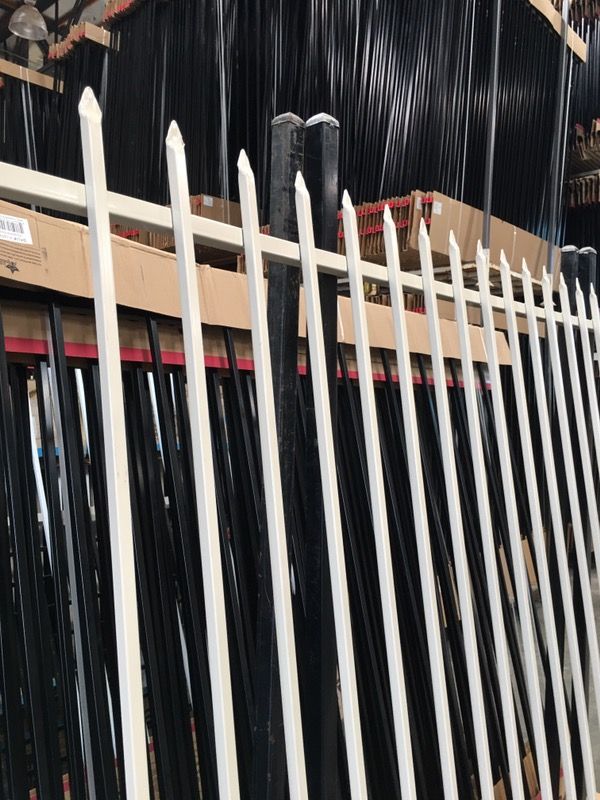 Spear top fence panels 5'x8'