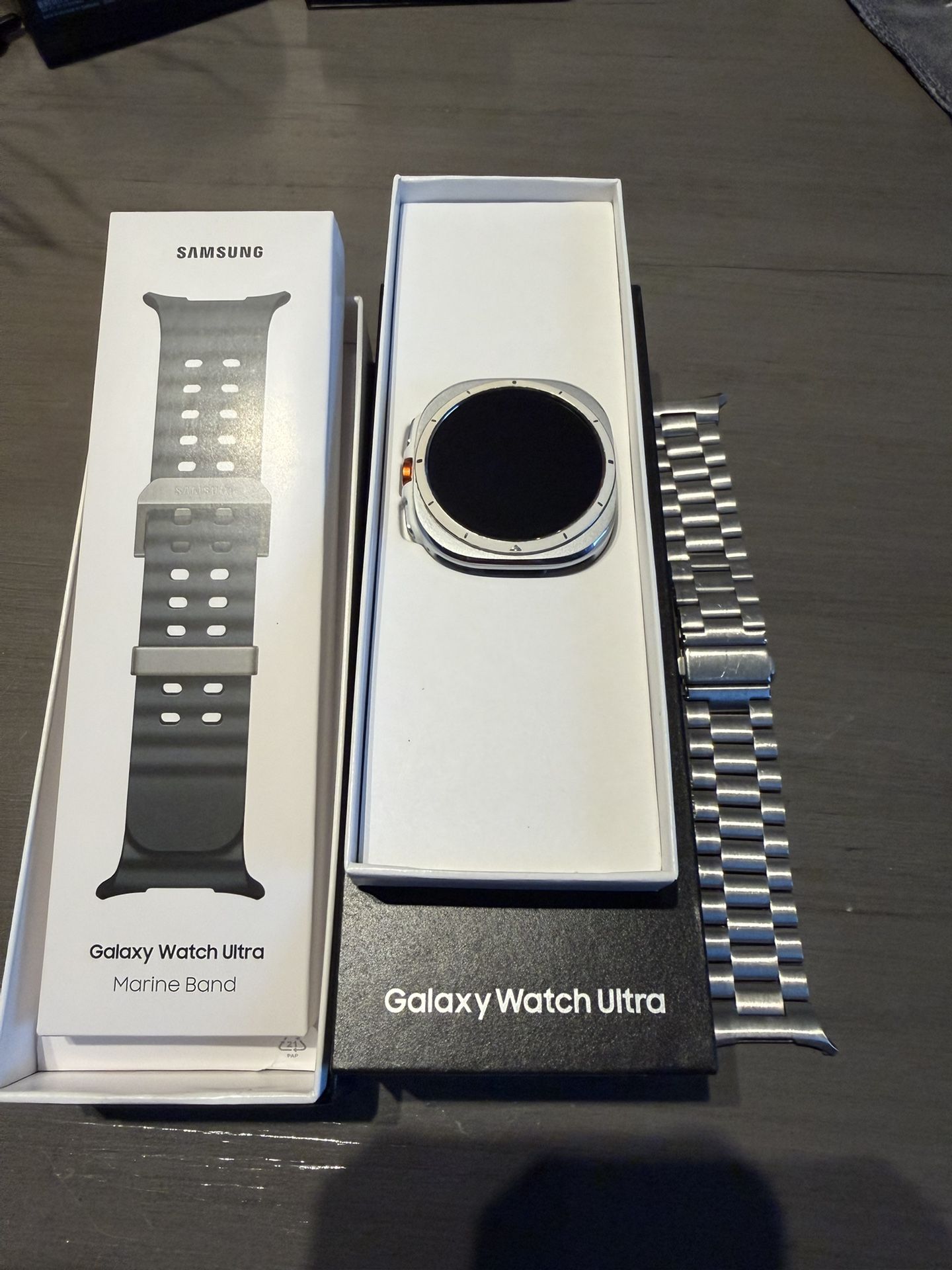 Samsung Galaxy Watch Ultra 47mm LTE – Box, Marine & Metal Bands
