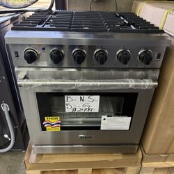 Brand new Thor Kitchen 30 in. 4.55 cu. ft. Professional Gas Range in Stainless Steel