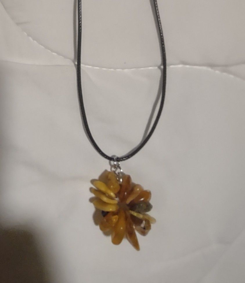 amber necklace 