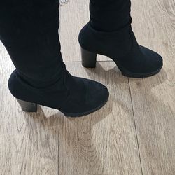 Black Knee high Boots