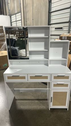 ❤️‍🔥 #R5 Illuminated Dressing Table (box)