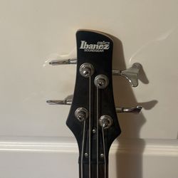 Ibáñez Bass Guitar 