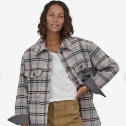 [New] Patagonia Women’s Melton 100% Wool Overshirt Jacket