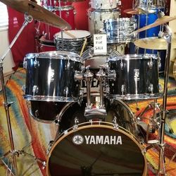 Yamaha Drum set 5pc Complete Set 