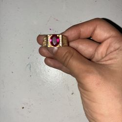 Gold Ruby ring 