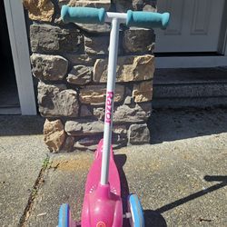 Razor scooter