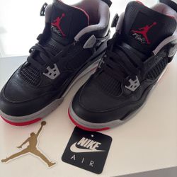 Jordan 4 Bred