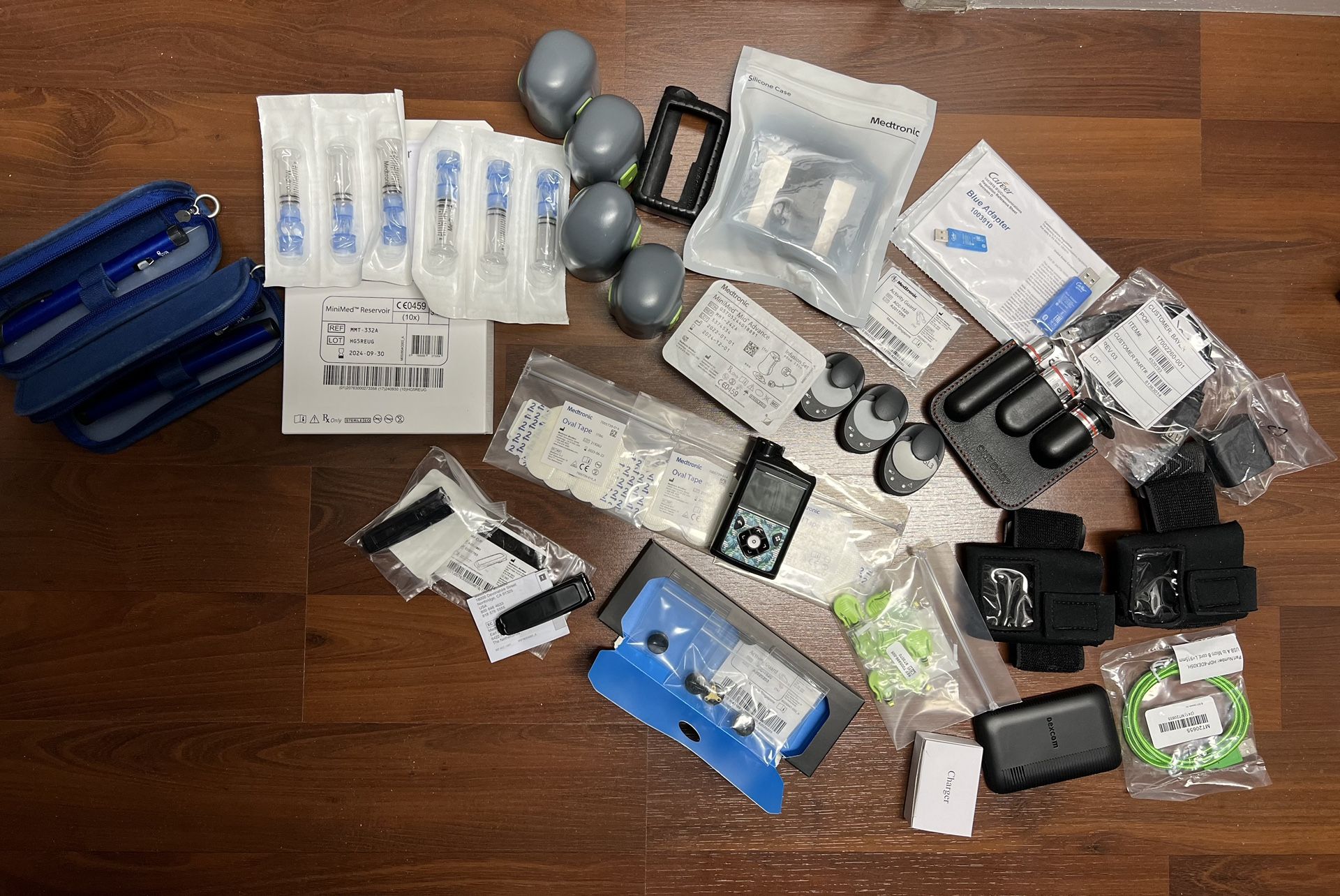 Medtronic MiniMed 770G Insulin Pump + Accessories