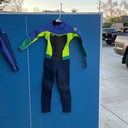 Little Girls Wetsuit Size 4