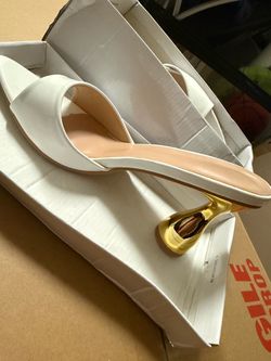 Brand New White Croc Mules with Gold Heel 👡✨