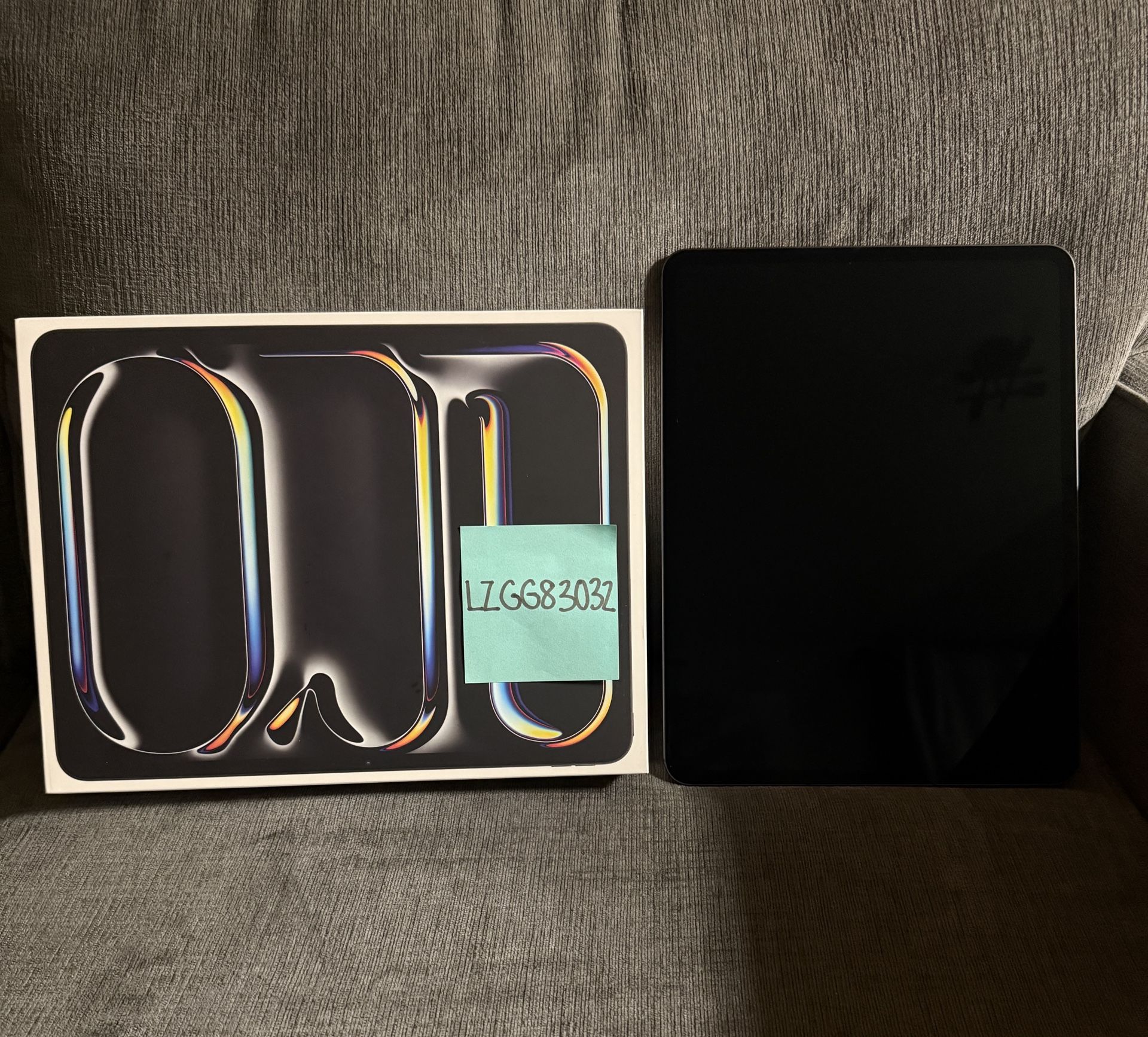 Apple iPad Pro 13-Inch Wi-Fi + Cellular 1TB Space Black