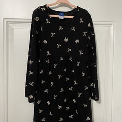 Old Navy Long-sleeved Girl's Dress size 6