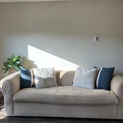 Kreiss couch