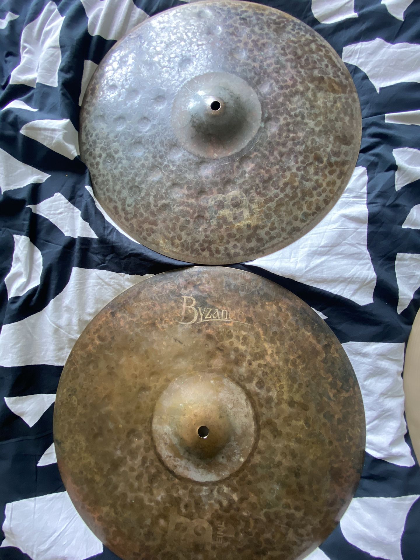 16” Meinl Byzance Extra Dry Medium Thin Hihats