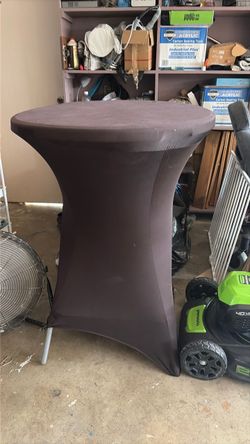 party Cake table