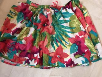 Pretty tropical skirt size 14/16 like new