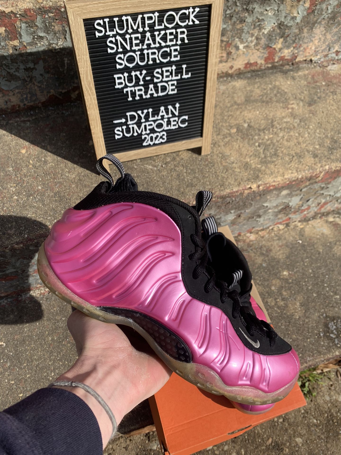 2012 Nike Air Foamposite One “Pearlized Pink”