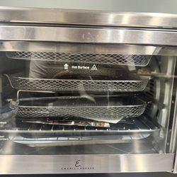 Oven Air fryer Used Has Been Cleaned