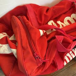 Vintage Red Oversized Wilson Travel And Gym Bag Sports Baseball Football Basketball Training Luggage