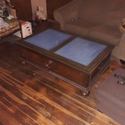 Ethan Allen coffee Table  Leather Top