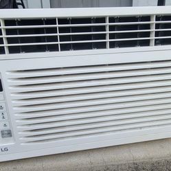 LG Ac windows Air Conditioner 