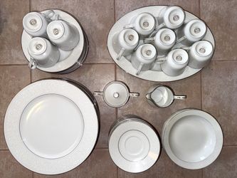 Majestic China's Plymouth pattern Dining set, Japan #411