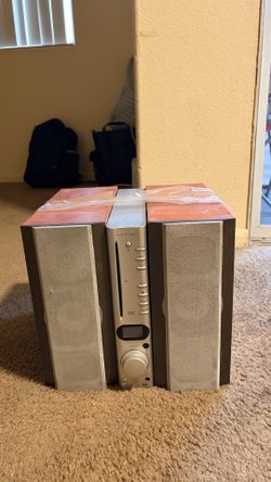 DVD W/ SPEAKERS