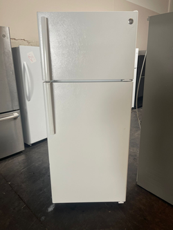 GE Top Mount Refrigerator White Energy Efficient