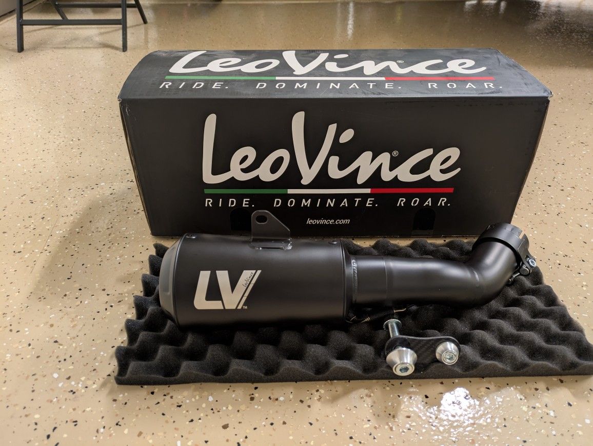 Leo Vince Kawasaki Z900 17-25 LV-10 All Black Slip-On Exhaust.