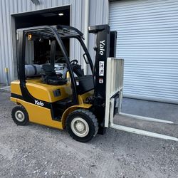 Forklift