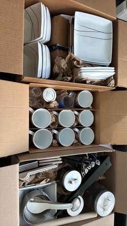 Dinnerware bulk