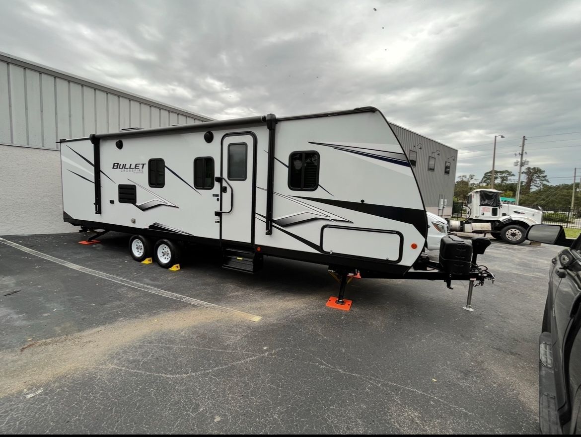 2021 Keystone Bullet Crossfire 2730BH