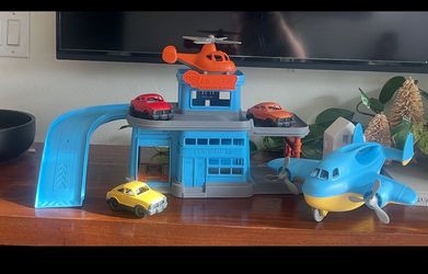 Green Toy Parking Garage