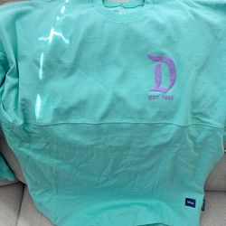 Disneyland Shirt SMALL