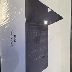https://offerup.com/redirect/?o=QXBwbGUuU21hcnQ= Keyboard. New In Package
