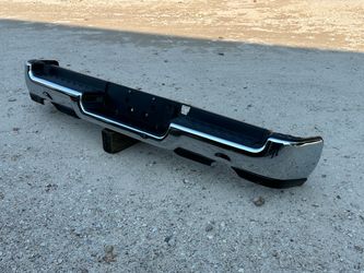 Oem Dodge Ram 1500 bumper ( 19-25)