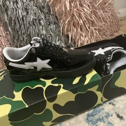 Black and White Bapesta