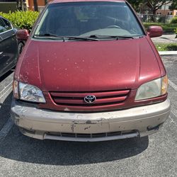 2001 Toyota Sienna