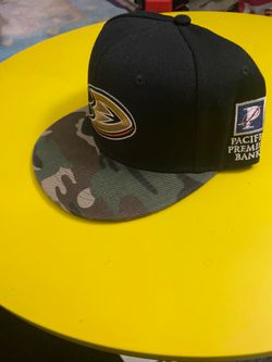 Anaheim Ducks Hat Cap Snap Back Mens Black Camo SGA Hockey Adjustable Logo