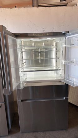 Open box BOSCH with warranty delivery available perfectly working