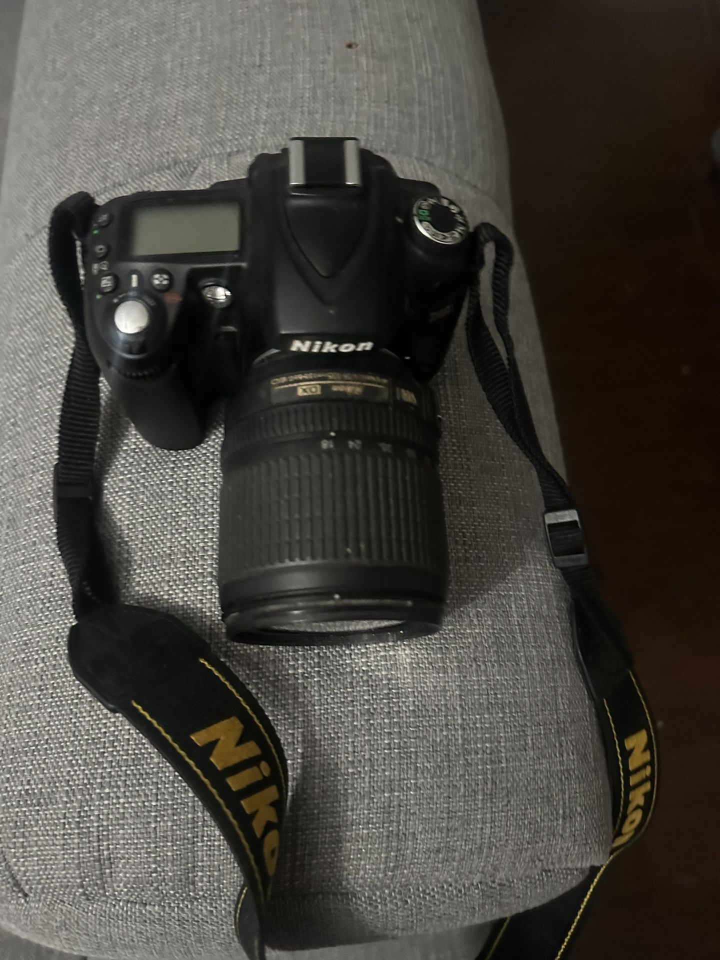USED Nikon D90