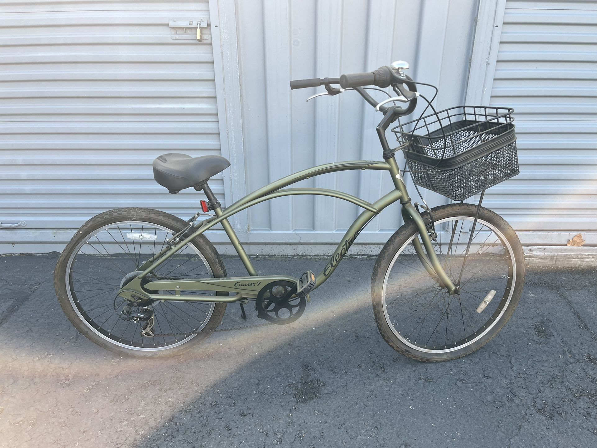 Electra Cruiser 7 Beach Cruiser Bicycle