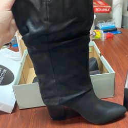 Never Worn Boots - Size 9.5