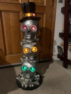 Halloween Stacked Skull Tower Light-Up Decoration