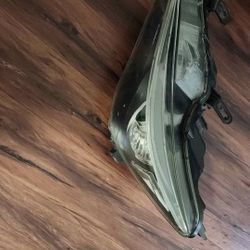 2017/2020 Infinity Q50 HEADLIGHT LEFT 