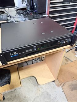 QSC RMX2450 Professional Power Amp. 2400W