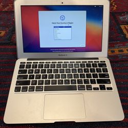 MacBook Air 13” (2013, Intel i5, 4GB, 128GB SSD)
