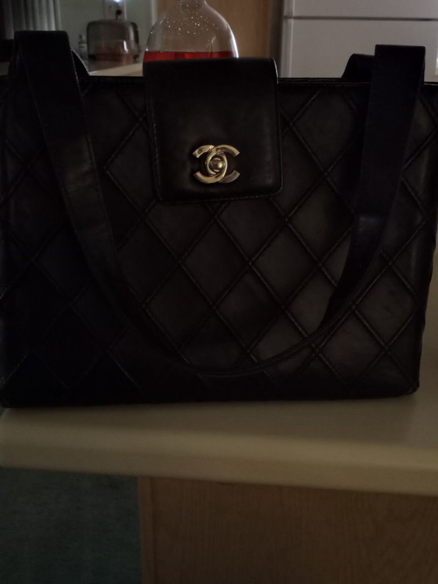 Chanel Lambskin Tote Quilted Black With Silver Hardware
